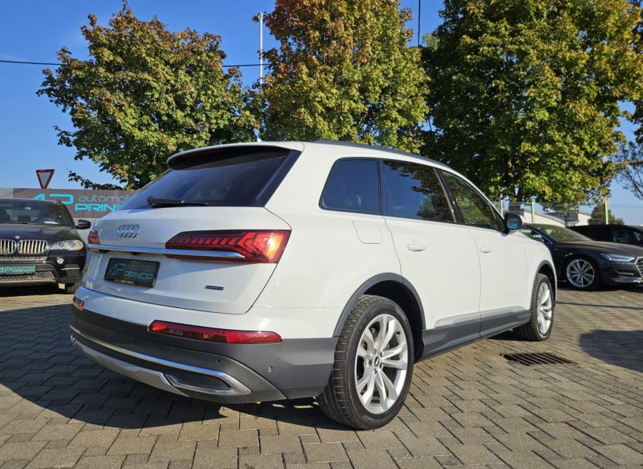 Audi Q7 55 TFSIe Tiptronic quattro, fotografija 7