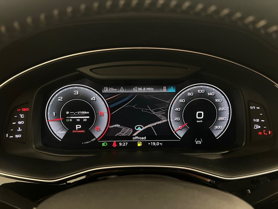Audi Q8 50 TDI QUATTRO - 3 godine jamstva, fotografija 17