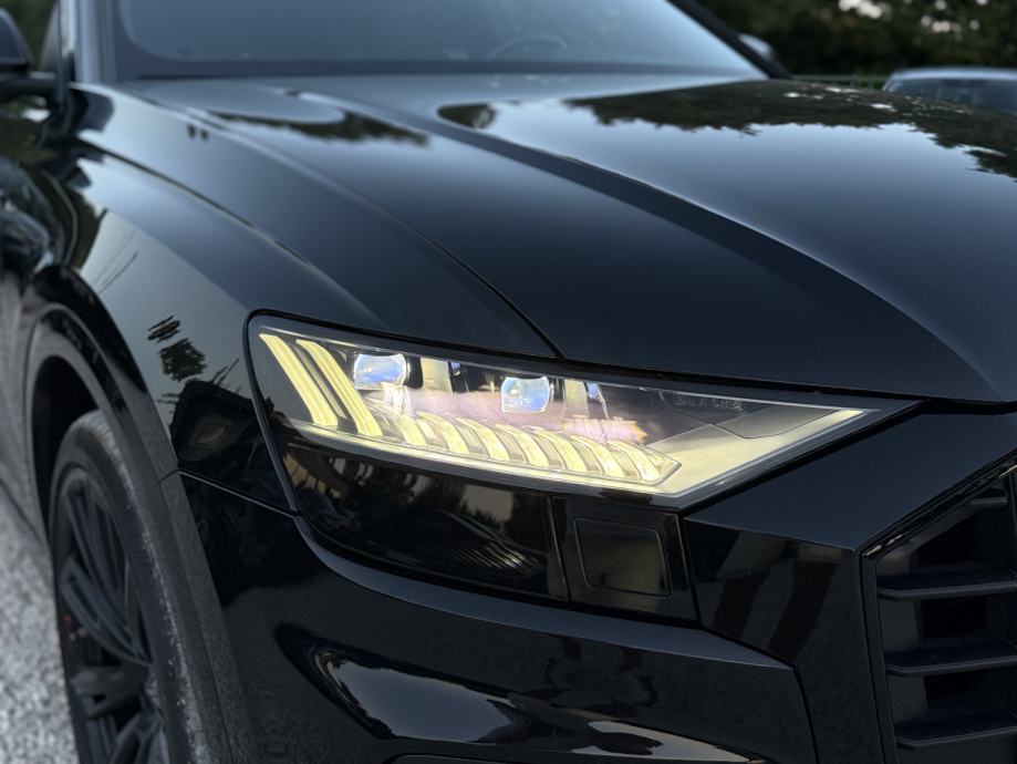 AUDI Q8 50 TDI 2022. God - *S-Line* - 286 Ks - 23” - 360• - Night pack, fotografija 9