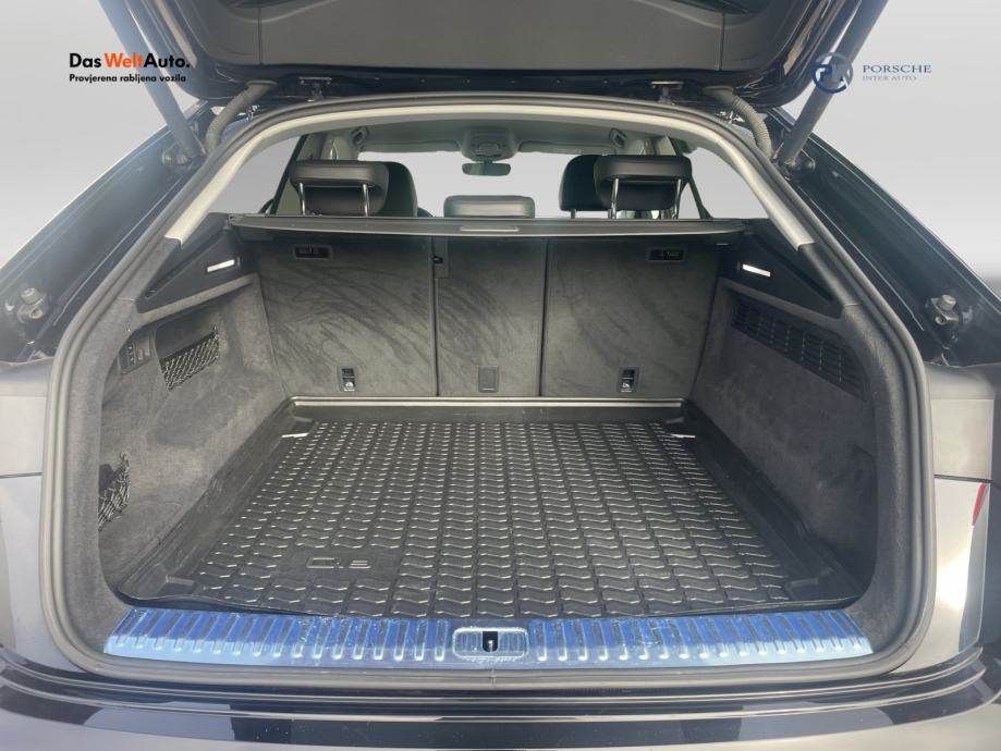 Audi Q8 50TDI quattro tip Select, fotografija 19