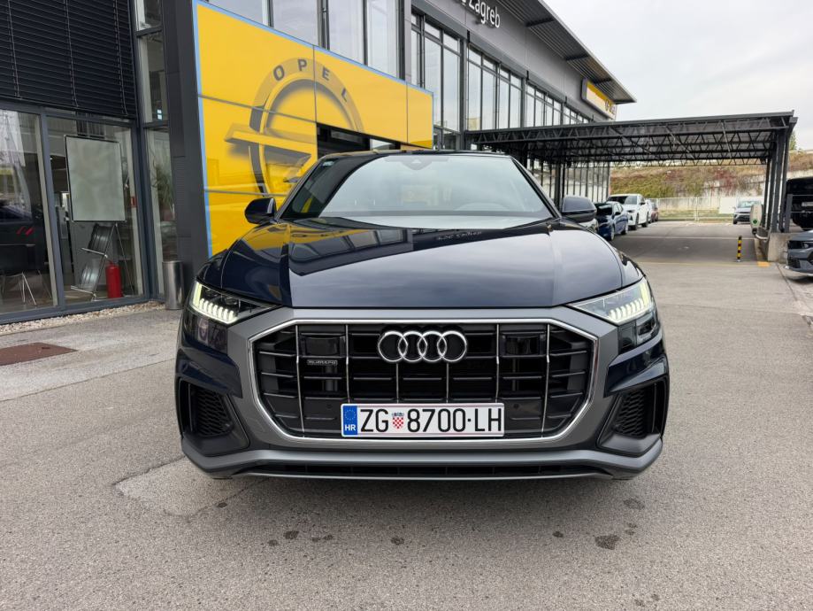 Audi Q8 55 3.0 V6 TFSI Quattro S-Line 250kw reg do 10/27, fotografija 2