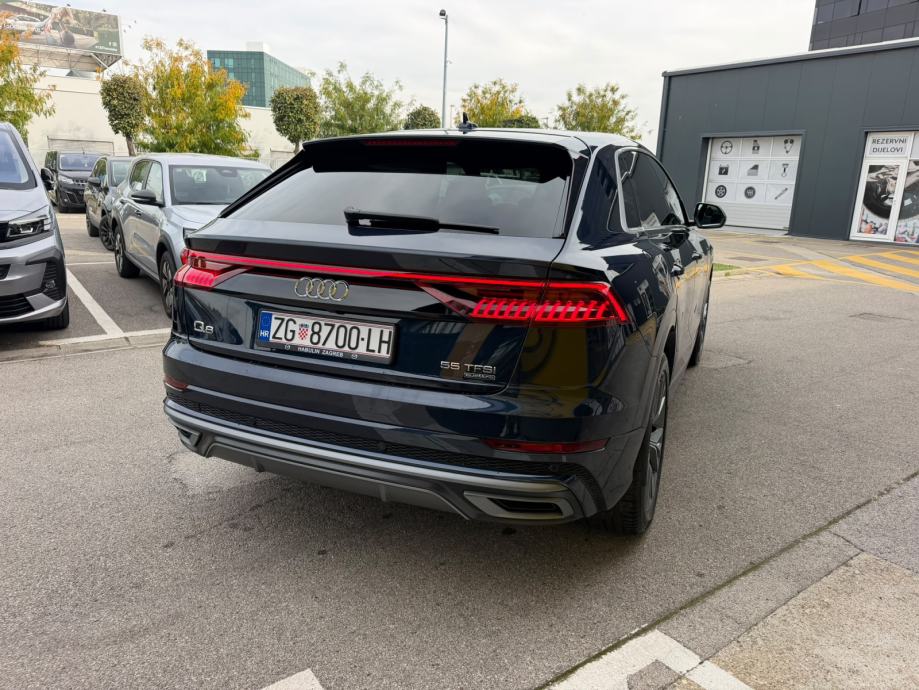 Audi Q8 55 3.0 V6 TFSI Quattro S-Line 250kw reg do 10/27, fotografija 3