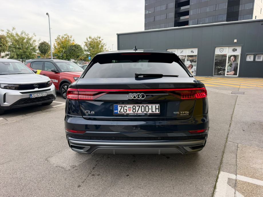Audi Q8 55 3.0 V6 TFSI Quattro S-Line 250kw reg do 10/27, fotografija 8