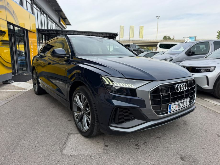 Audi Q8 55 3.0 V6 TFSI Quattro S-Line 250kw reg do 10/27, fotografija 7