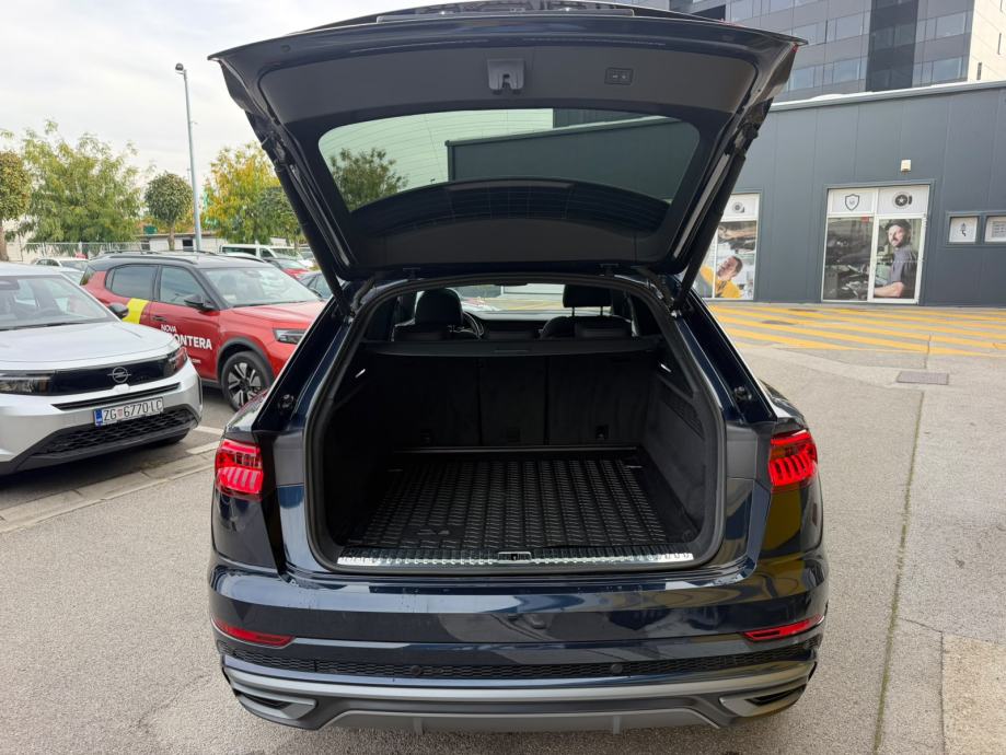 Audi Q8 55 3.0 V6 TFSI Quattro S-Line 250kw reg do 10/27, fotografija 18