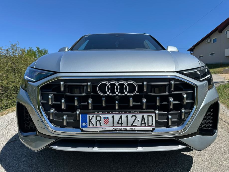Audi Q8 55 TFSIe MATRIX 360 HUD, fotografija 6
