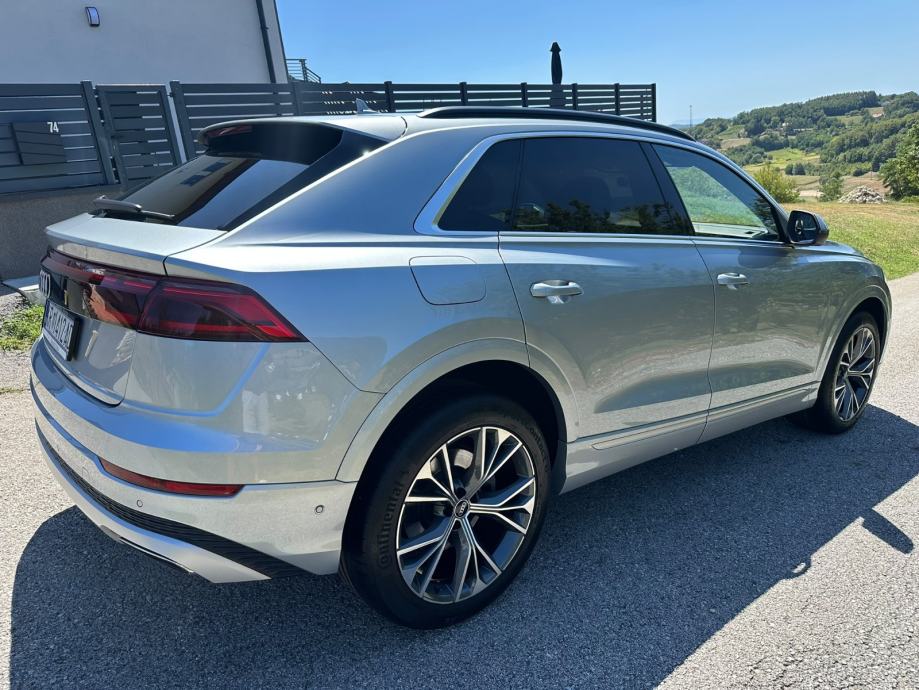 Audi Q8 55 TFSIe MATRIX 360 HUD, fotografija 4
