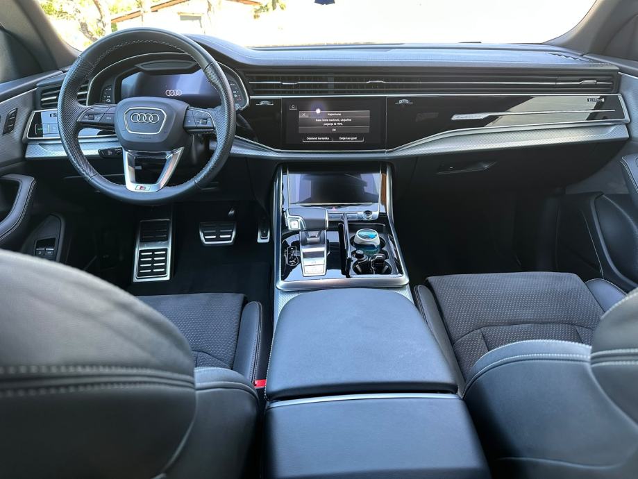 Audi Q8 55 TFSIe MATRIX 360 HUD, fotografija 13
