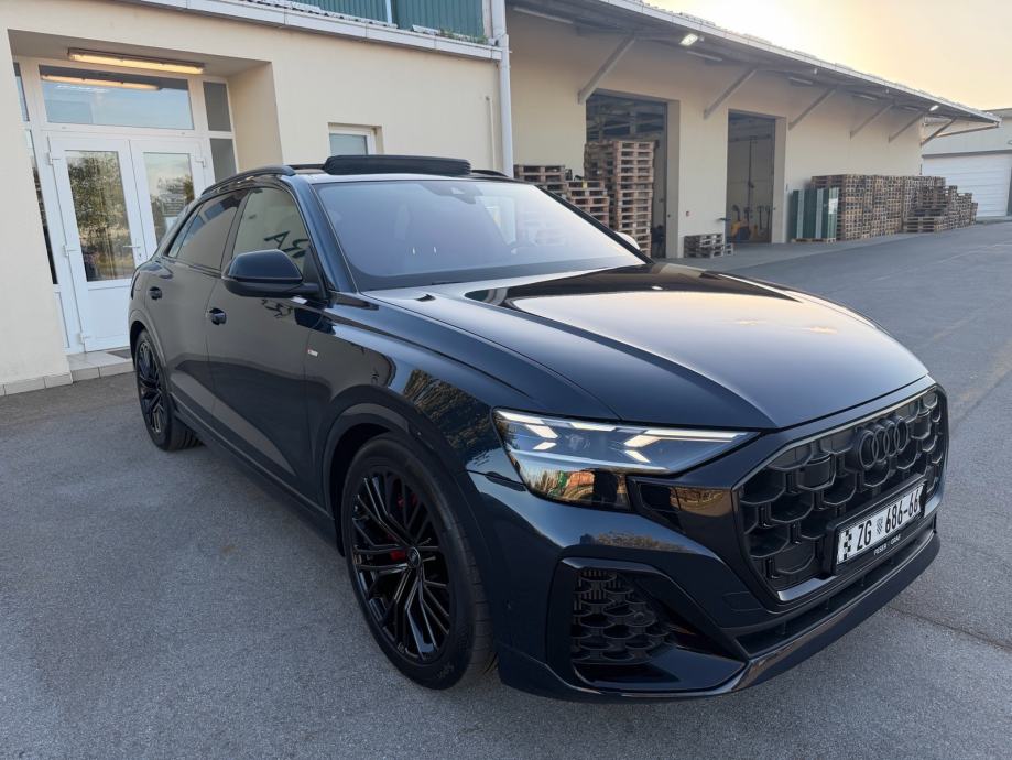 Audi Q8 55 TFSI,3xS-line,black optik plus,panorama,zracni ovjes,pdv, fotografija 5