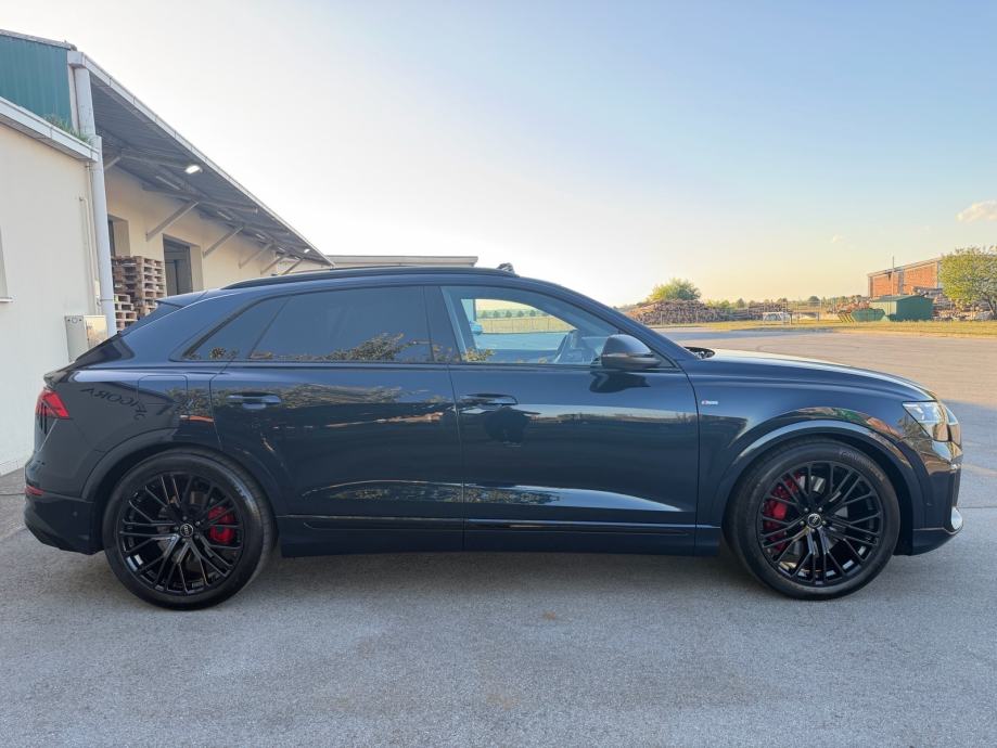 Audi Q8 55 TFSI,3xS-line,black optik plus,panorama,zracni ovjes,pdv, fotografija 4