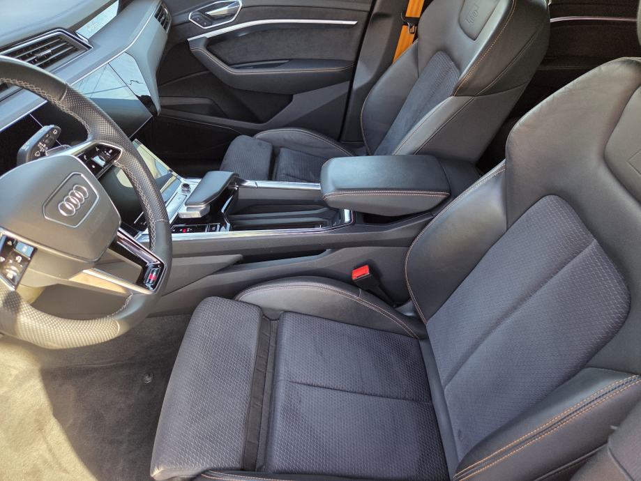 Audi Q8 e-tron 55 Quattro 2xS-LINE -ORANGE BLACK EDITION --2022.g.--, fotografija 12