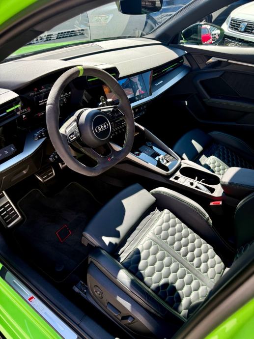 ⭐️AUDI RS3 LIMUZINA,KERAMIKA,VIRTUAL,PANO,360*,FULL ⭐️GARANCIJA⭐️, fotografija 12