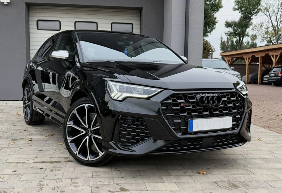 Audi RSQ3