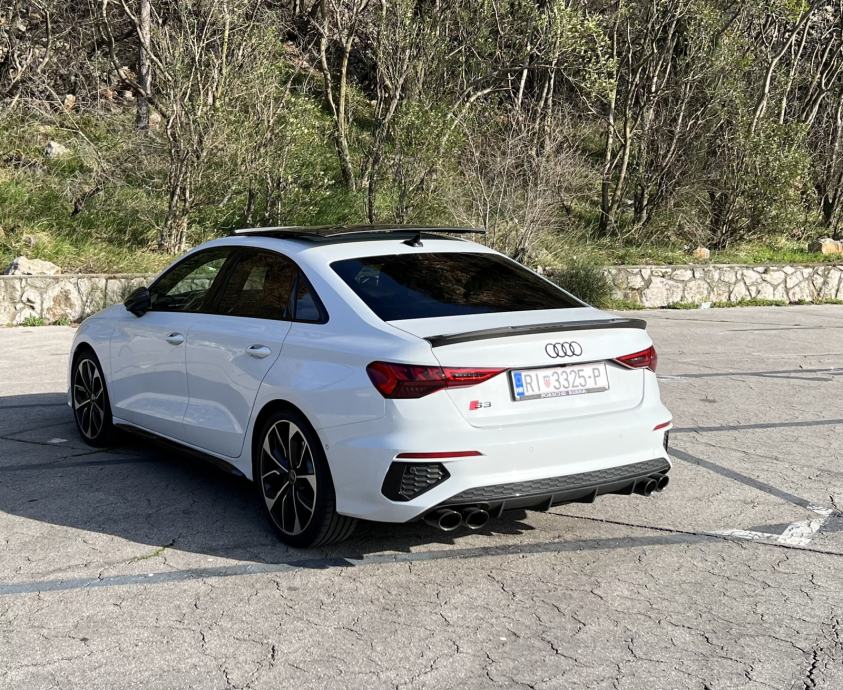 Audi S3 Limousine quattro 310 KS, Matrix, B&O, panorama, 1. vlasnik, fotografija 9