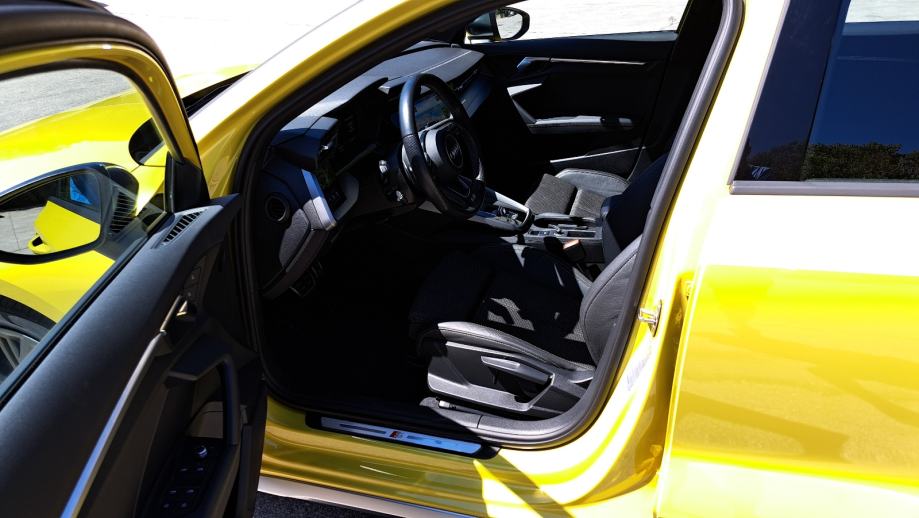 Audi S3 2.0 TFSI quattro – 2023. godište, fotografija 11