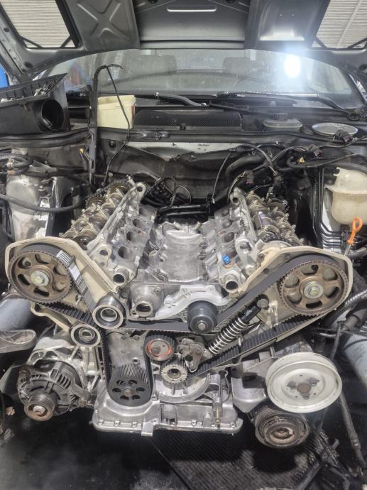 Audi S8 4,2 orginal šaltung, fotografija 13