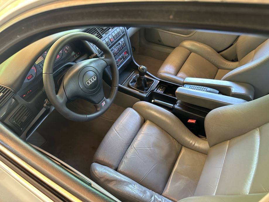Audi S8 4,2 orginal šaltung, fotografija 7