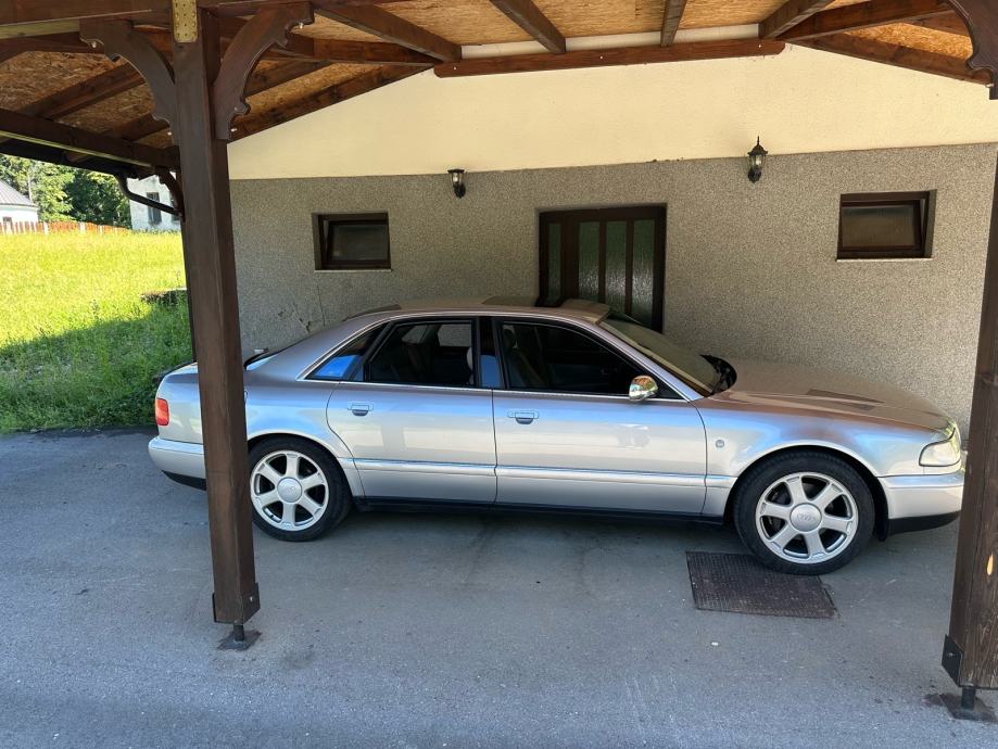 Audi S8 4,2 orginal šaltung, fotografija 5