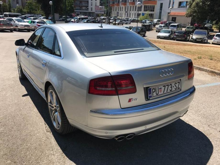 Ауди s8 v10