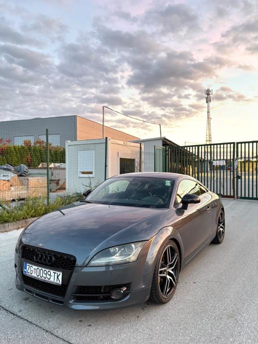 Audi TT 2.O TFSI, fotografija 3