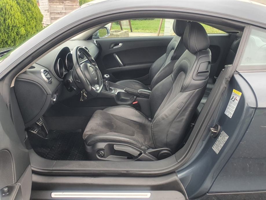 Audi TT 2.0 TFSI, fotografija 8