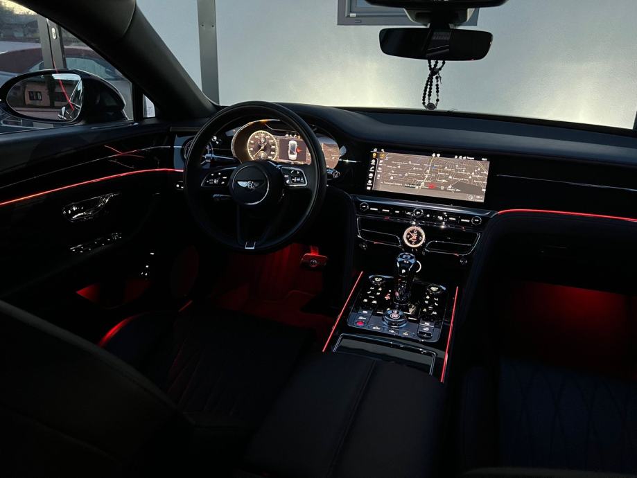 Bentley Flying Spur V8 First Edition,Panorama,Keyless,360 kam, 21 ...