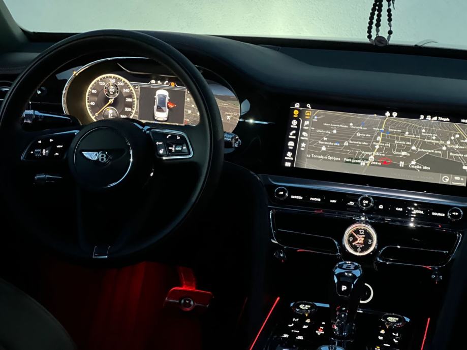 Bentley Flying Spur V8 First Edition,Panorama,Keyless,360 kam, 21 ...