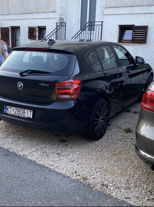 BMW serija 1