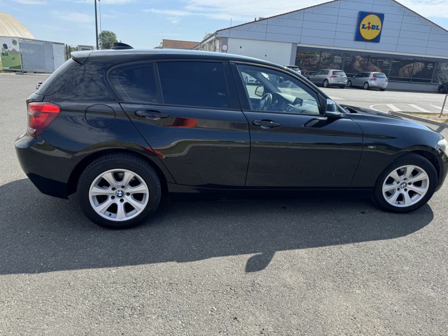 BMW 116d 2.0 116 KS | PDC | GRIJANJE SJEDALA | REG. 11/2026, fotografija 4