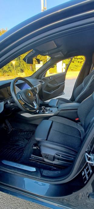 BMW 116d Automatik | 2020. | Head-Up | Driving Asist | Kamera | Navi, fotografija 6
