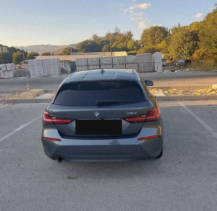 BMW 116d Automatik | 2020. | Head-Up | Driving Asist | Kamera | Navi, fotografija 5