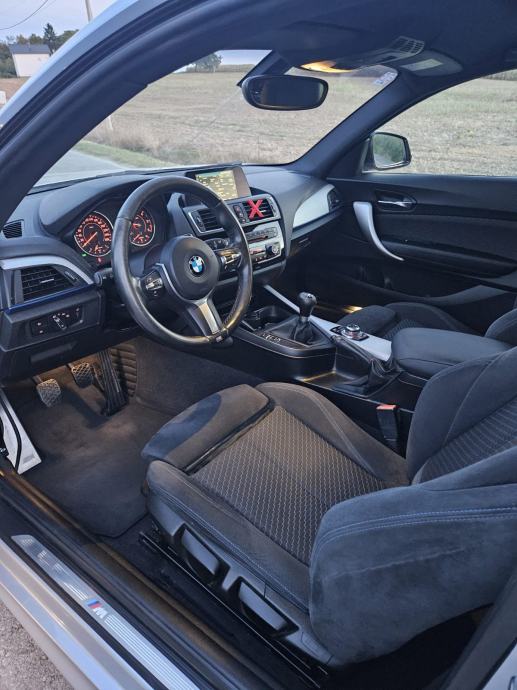 BMW 118 d M paket, fotografija 14