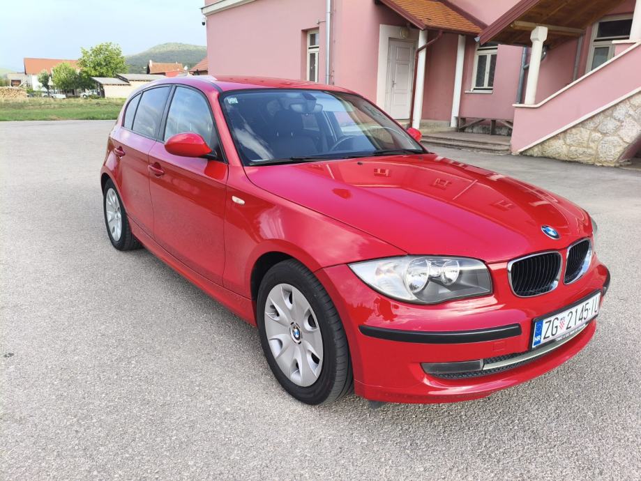 BMW Serija 1 E87 LCI, fotografija 3