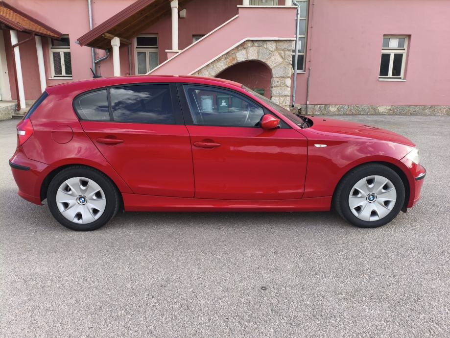 BMW Serija 1 E87 LCI, fotografija 5