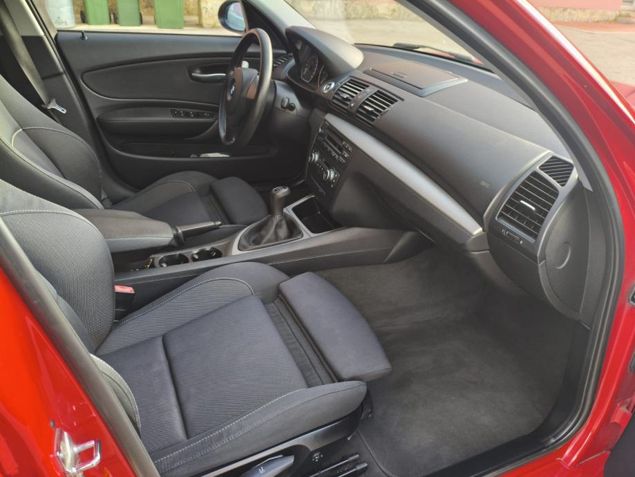 BMW Serija 1 E87 LCI, fotografija 18