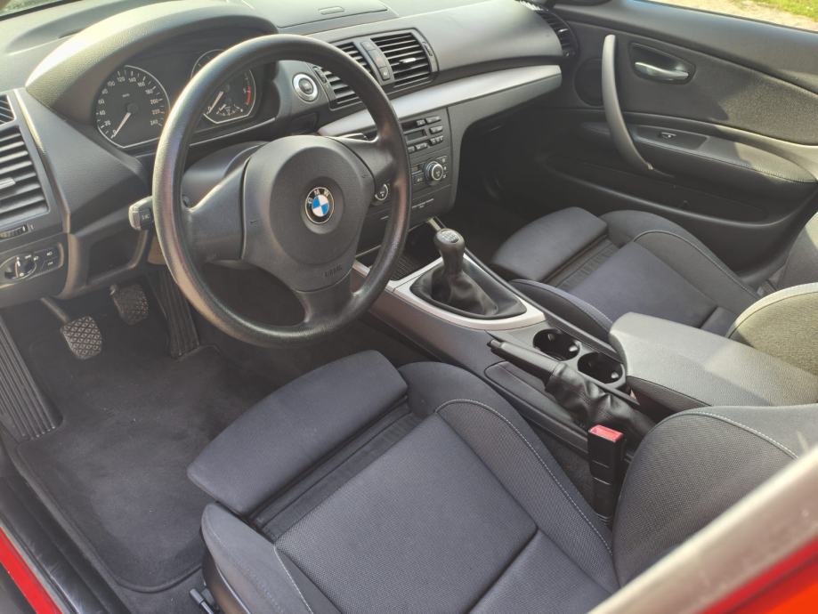 BMW Serija 1 E87 LCI, fotografija 17