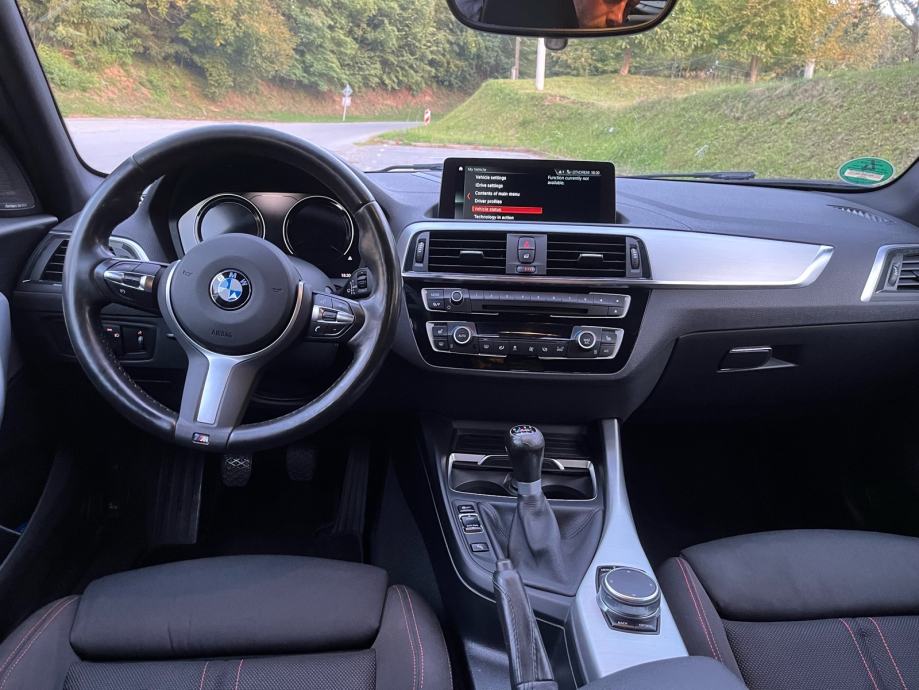 BMW 118D 2019g, fotografija 12
