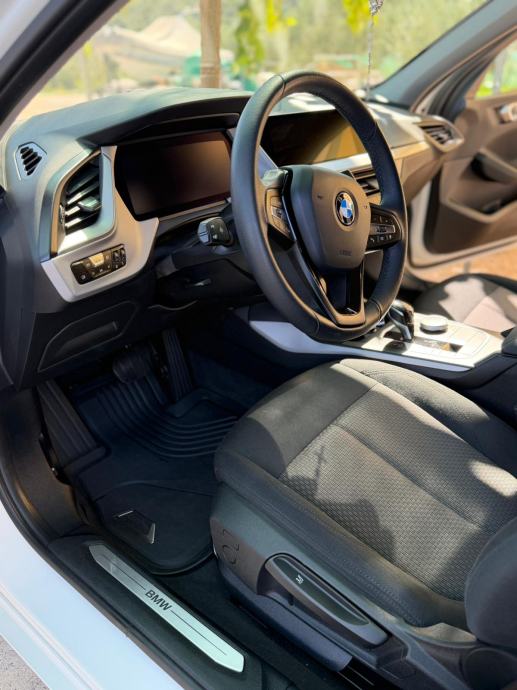 BMW 118d Advantage *Automatik *LED *Kamera, fotografija 5