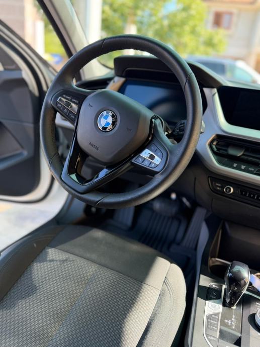 BMW 118d Advantage *Automatik *LED *Kamera, fotografija 12