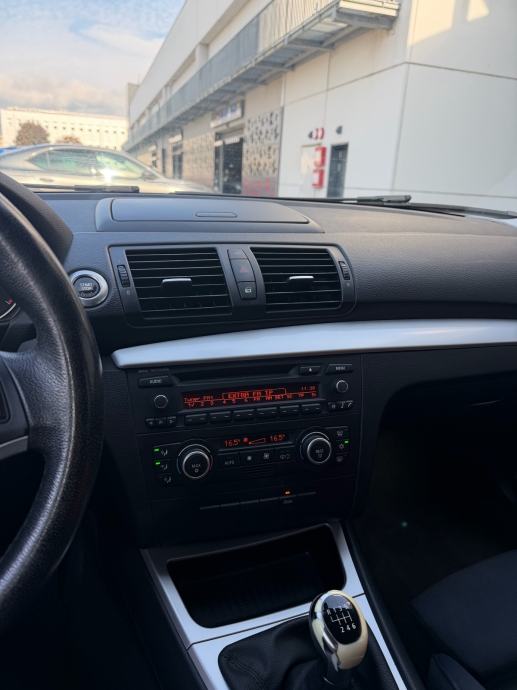 BMW 118d e87, 143ks, 2.0, fotografija 10