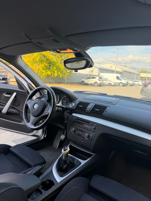 BMW 118d e87, 143ks, 2.0, fotografija 11