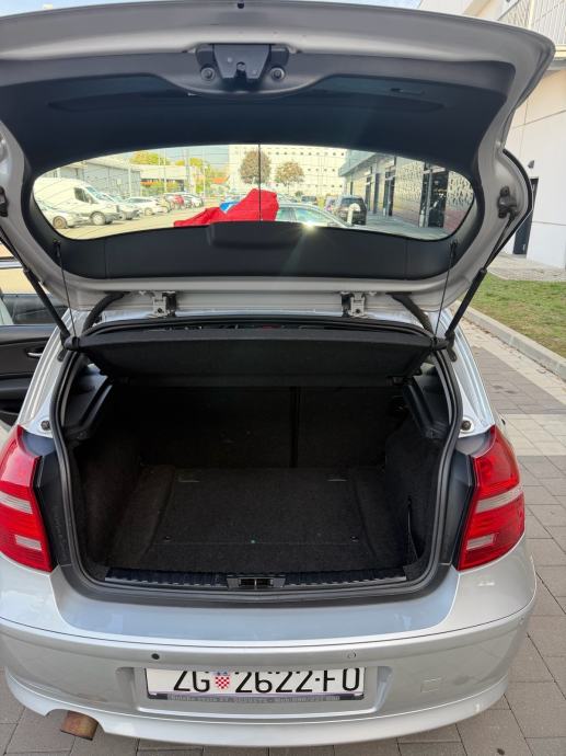 BMW 118d e87, 143ks, 2.0, fotografija 8
