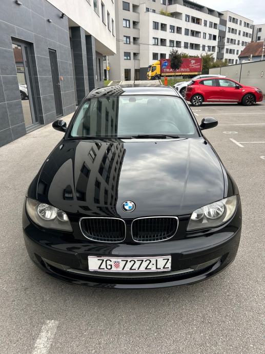 BMW 118d lci / 132tkm / Hr auto, fotografija 5