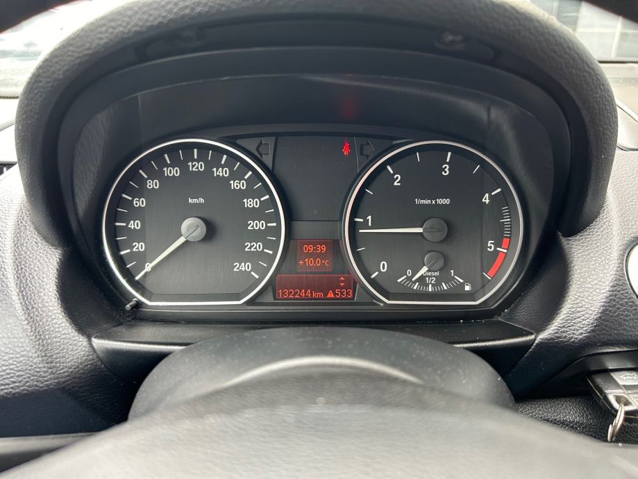BMW 118d lci / 132tkm / Hr auto, fotografija 11
