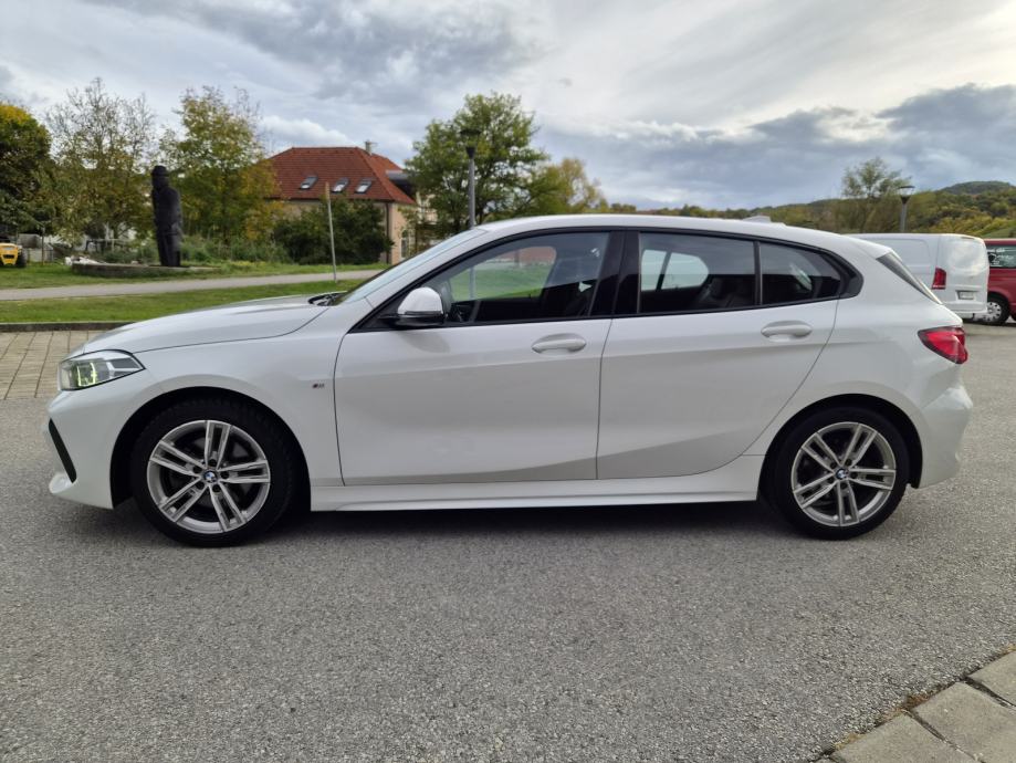 BMW 118i, F40, 2020., M PAKET, TOP STANJE, SERVISNA, fotografija 3