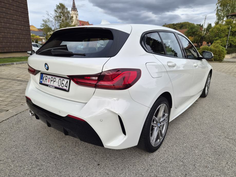 BMW 118i, F40, 2020., M PAKET, TOP STANJE, SERVISNA, fotografija 7