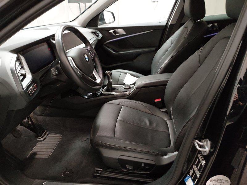 BMW 118i Luxury Line • električna peta vrata • Full LED, fotografija 6