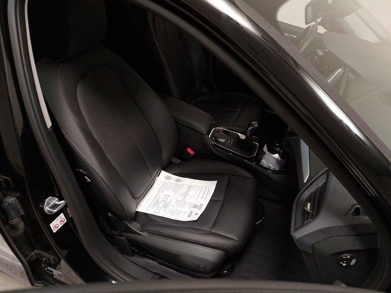 BMW 118i Luxury Line • električna peta vrata • Full LED, fotografija 10