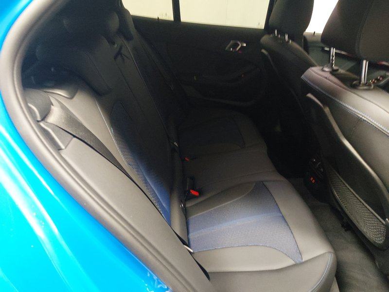BMW 118i M Sport automatik • Full LED • navigacija, fotografija 12