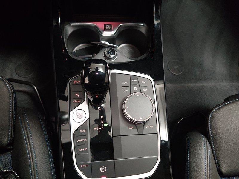 BMW 118i M Sport automatik • Full LED • navigacija, fotografija 17